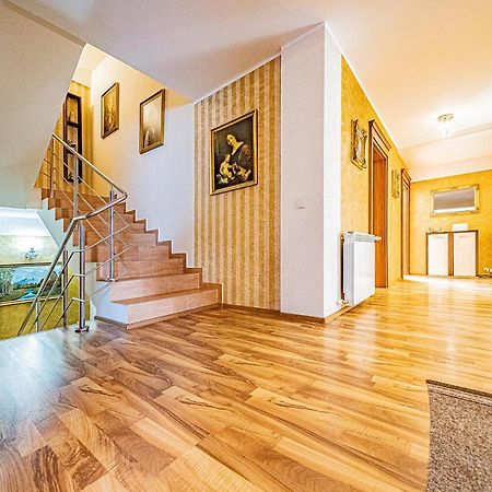 Hotel Pension Onix Vienna Airport Maria Ellend Esterno foto